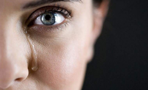 眼中常含泪水却不是因为伤心?那就有可能是因为这个原因!